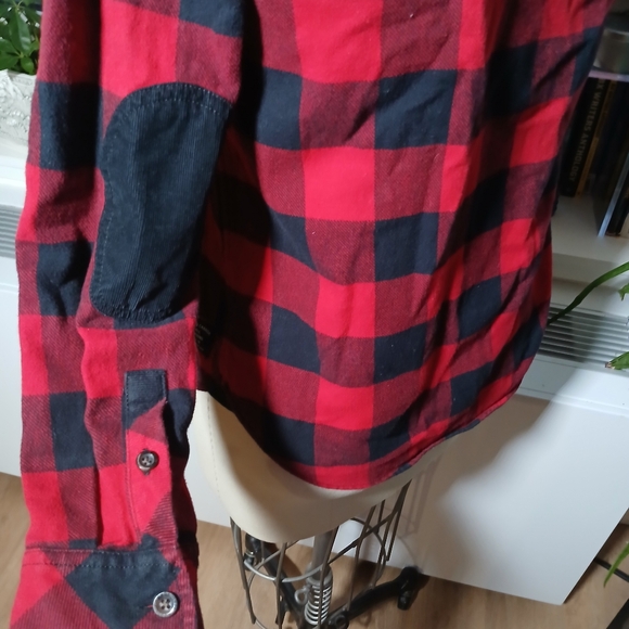 ROOTS Park Woman's Plaid Shirt Red & Black Flannel Button Down  XS - Picture 8 of 12